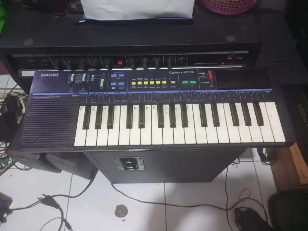 Casio MT-28 japan vintage