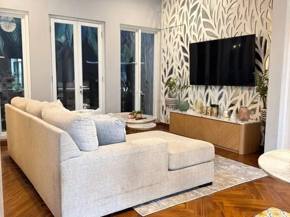 Rumah Cantik SHM Semi Furnished Siap Huni di Discovery Bintaro