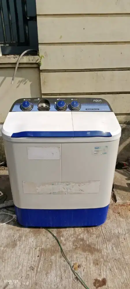 mesin cuci aqua