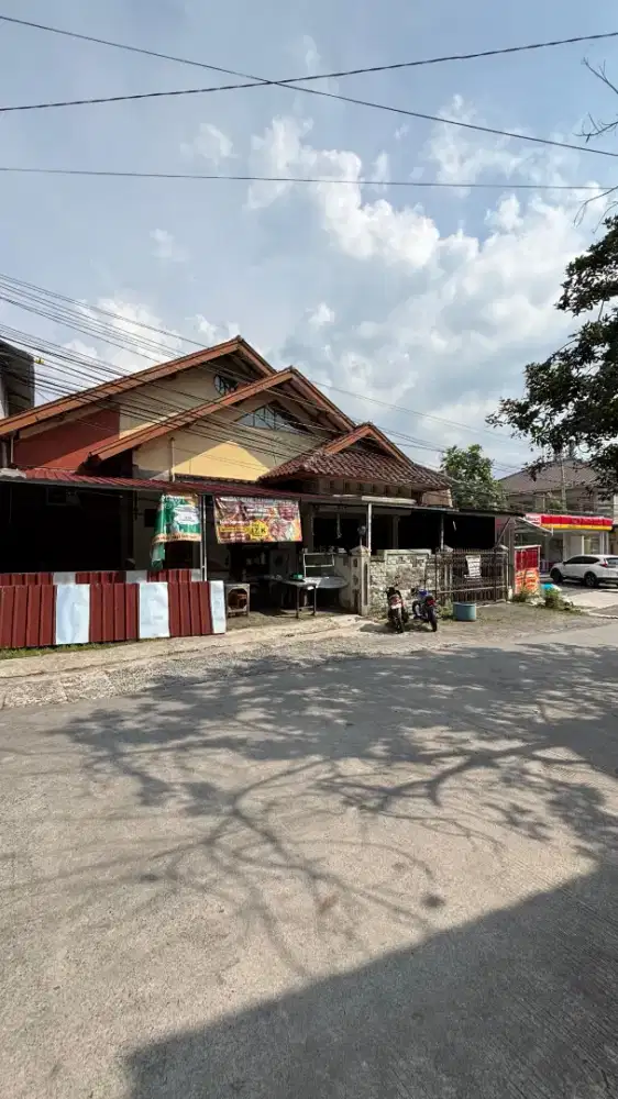 RUMAH DAN KOST DAN KAFE RING SATU UNDIP TEMBALANG