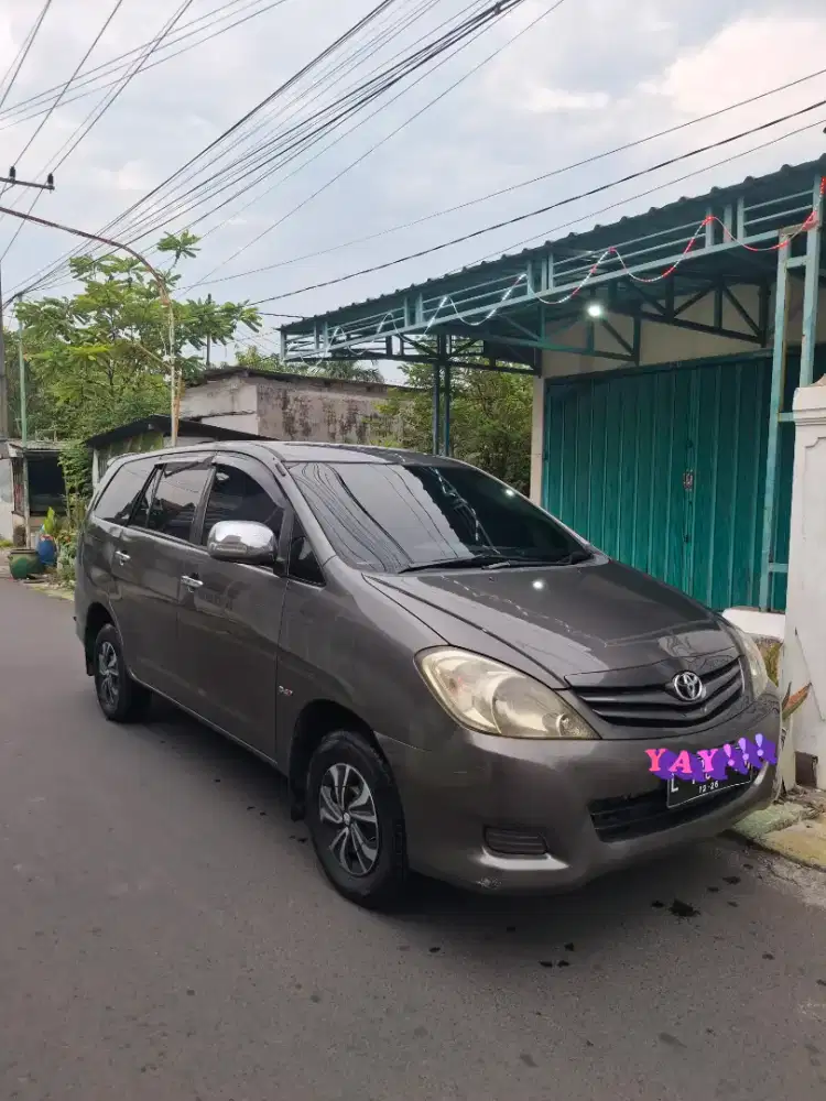 Innova Diesel E 2009 AC double blower