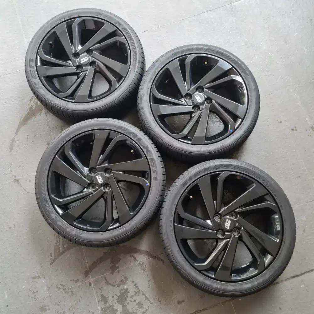 VELG OEM TOYOTA RAIZE R17 BLACK GLOSSY MULUS & BAN FALKEN