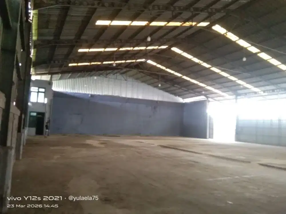 Di Sewakan Gudang Gandeng Tiga di Daan Mogot KM 17 Kalideres Jakarta Barat