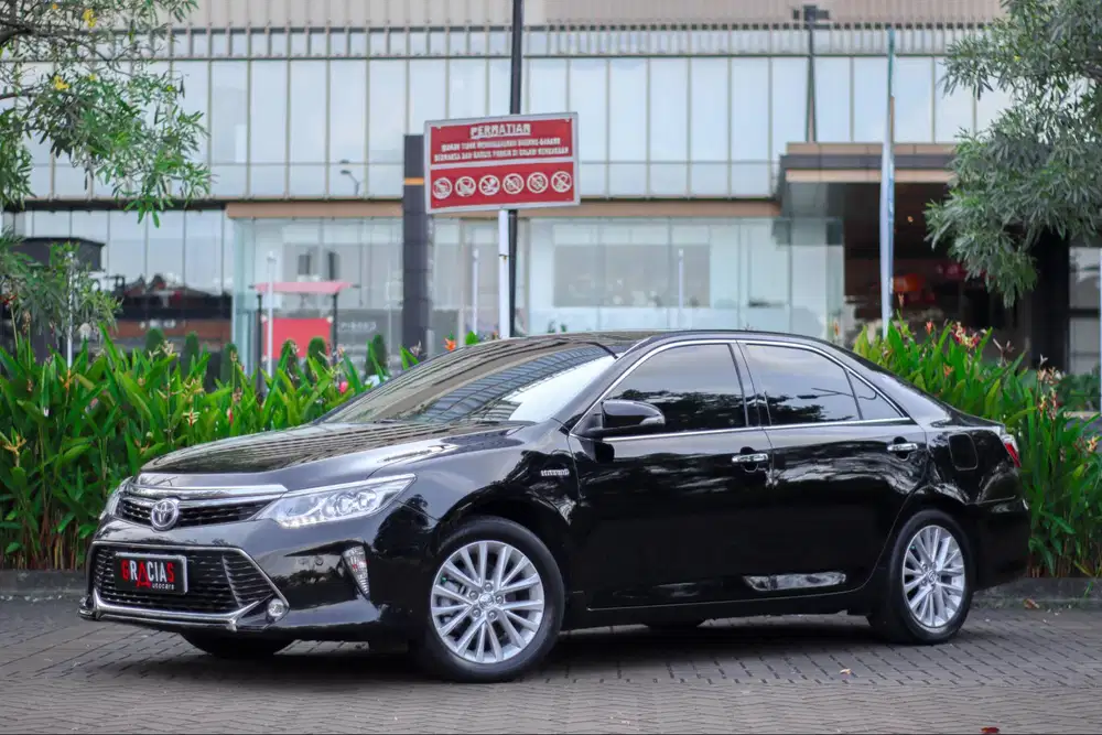 TERMURAH CAMRY HYBRID 2017