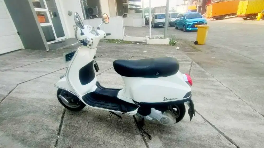 Vespa LX 150 3viE 2013 - White