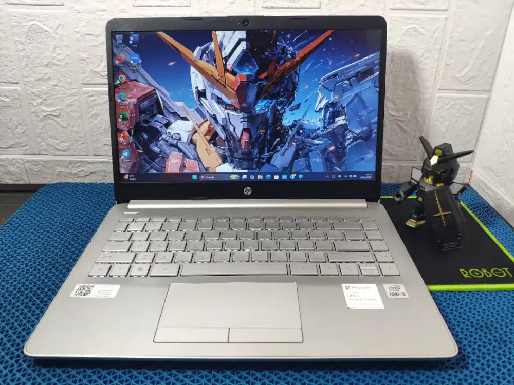 HP 14s Intel Core i3-10110U RAM 4GB NVMe 256GB Intel HD Mulus Like New