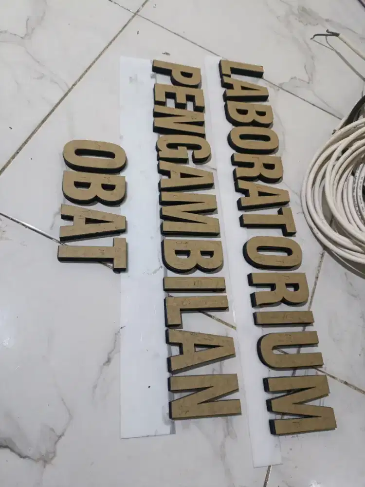 neonbox bentuk free disain