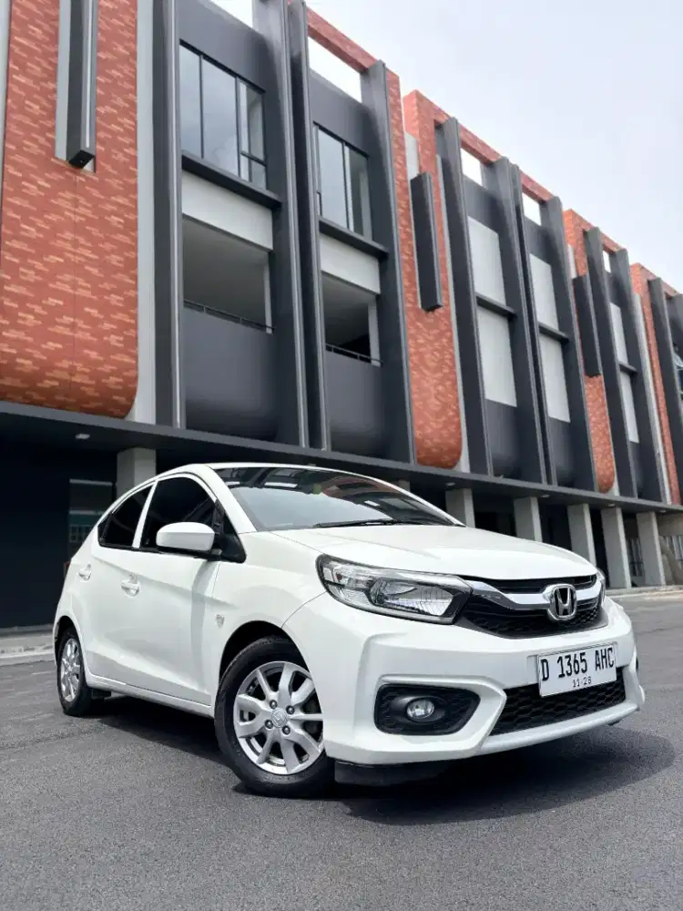 Honda Brio Satya E CVT ISTIMEWA