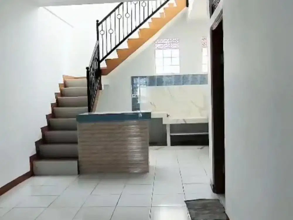 RUMAH BARU SARIMANIS DEKAT SMAN 15, BANGUNAN BARU, SIAP HUNI!