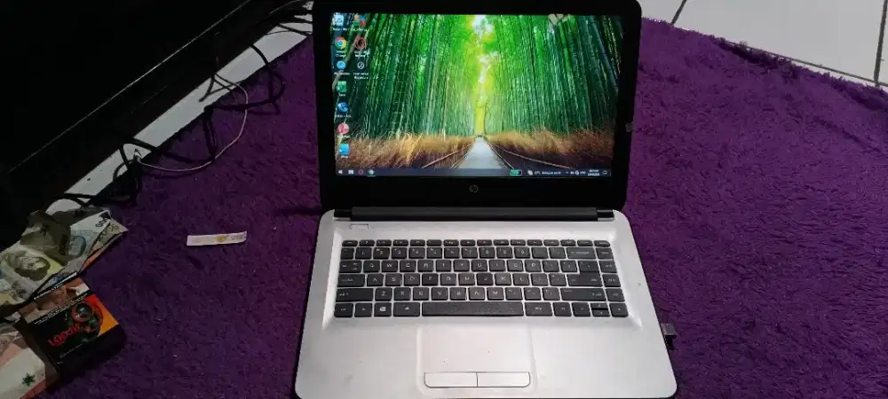 Jual laptop HP XU100259 waras mulus normal mall