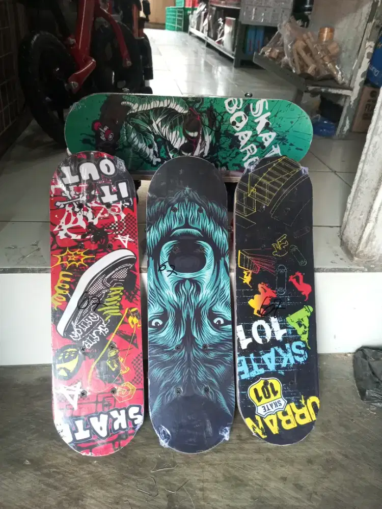 Mainan Anak Skateboard kecil