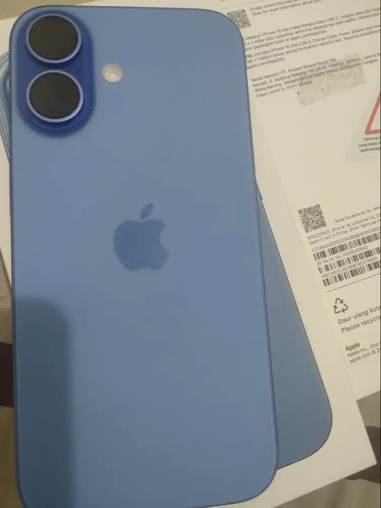 Iphone 16 128 GB second garansi resmi IBOX Ultramarine (Open Nego)