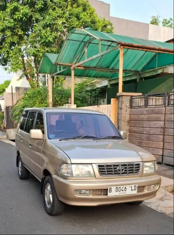 Toyota Kijang LGX AT Tahun 2000