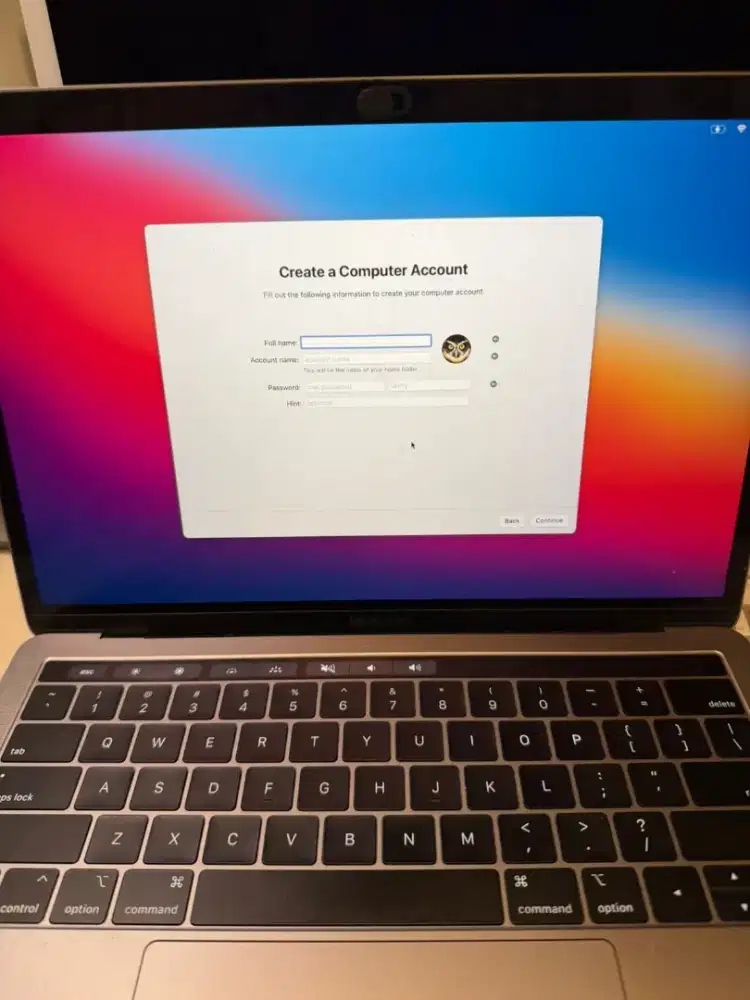 Macbook Pro iBox 2019 8/128gb 13inc fullset original normal