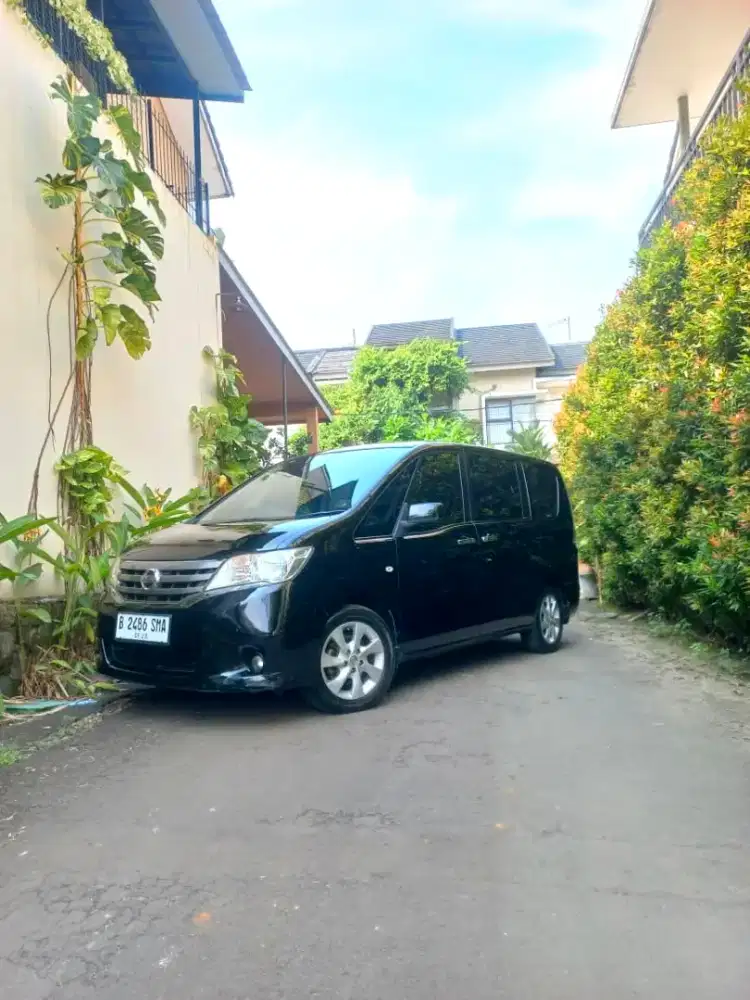 Nissan Serena X CVT 2013 Hitam