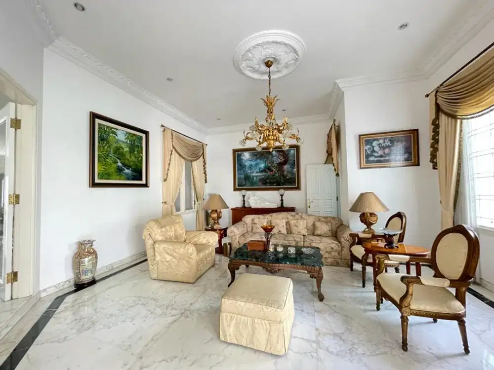 Rumah Mewah Luxury Di Menteng Inti Dekat Gereja