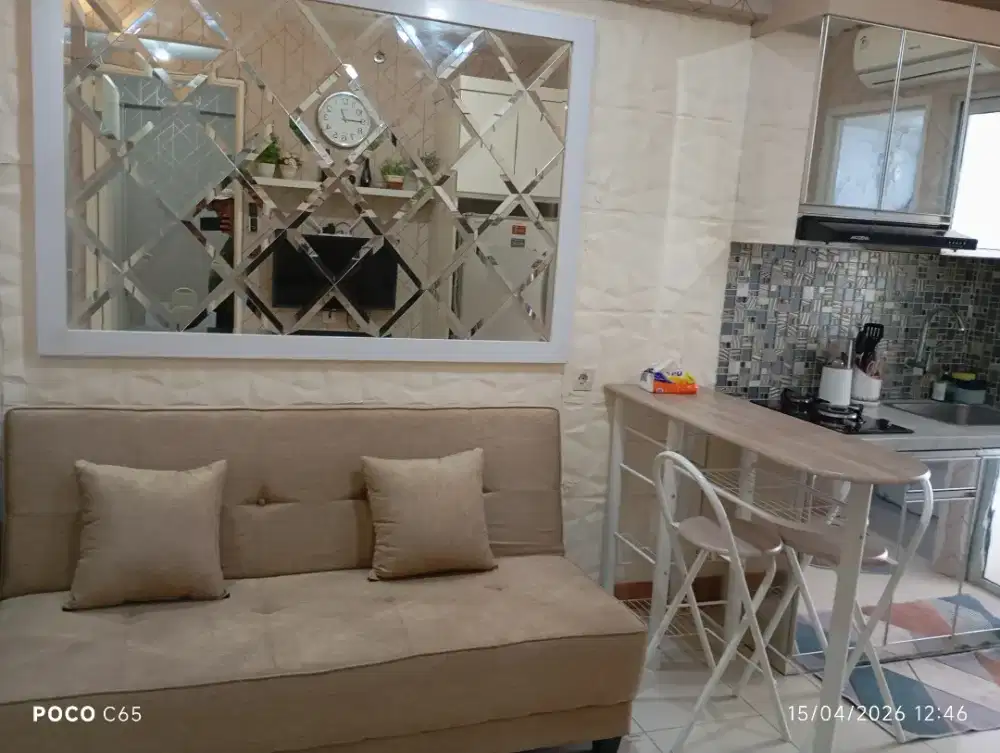 DISEWAKAN MURAH 2 KAMAR FURNIS DIATAS MALL APARTEMEN BASSURA CITY