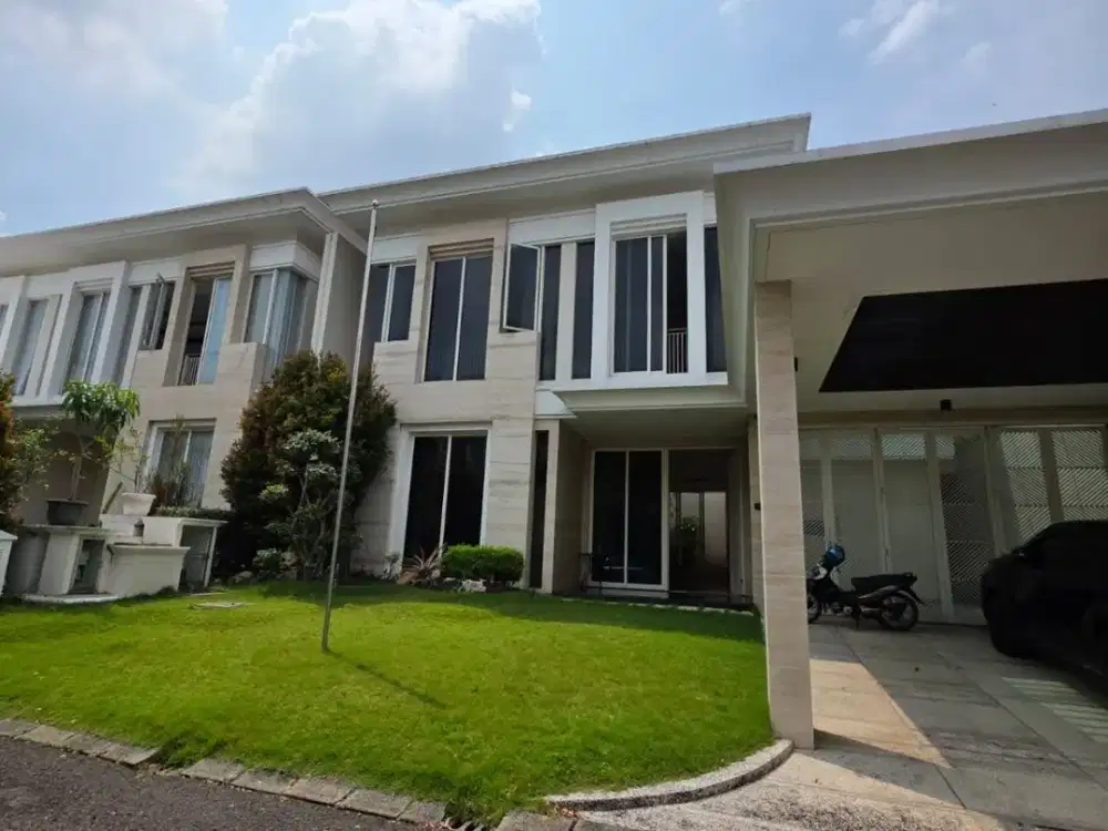 Dijual Rumah Bagus dan Strategis Dekat Ptc, Pakuwon Indah, Sby