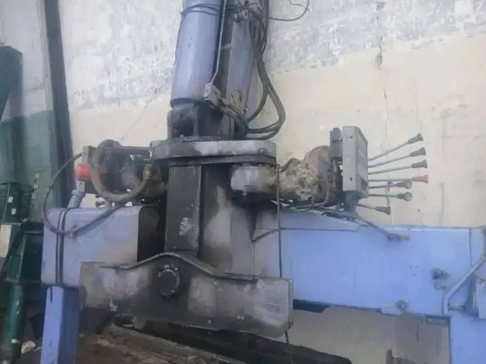 Jual beli crane baru dan bekas