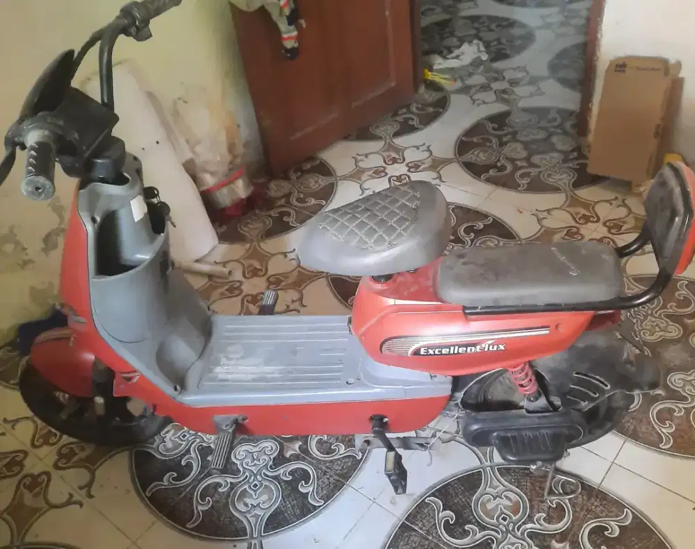 Dijual Sepeda Listrik Merk Sunrice Pemakaian Pribadi