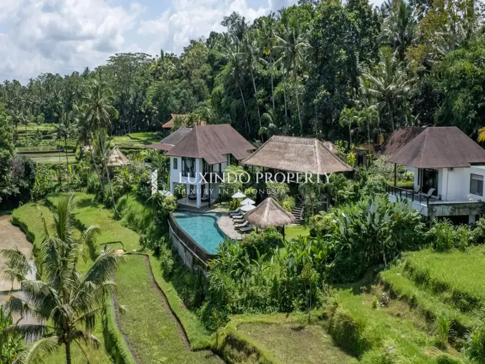 DIJUAL VILLA DENGAN 7 KAMAR TIDUR DI KELUSA, UBUD