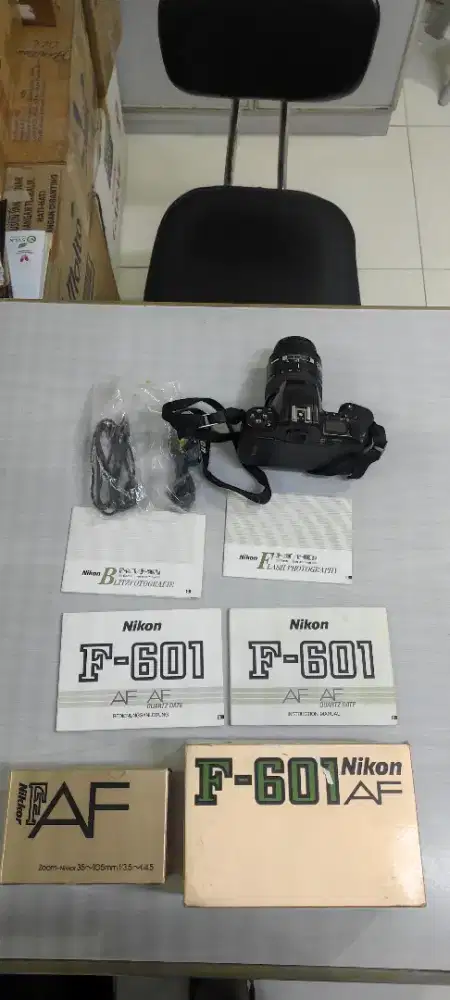 DSLR Nikon F-601