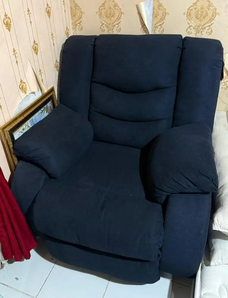 Sofa Informa Ashley Tulen Recliner dan Rocking