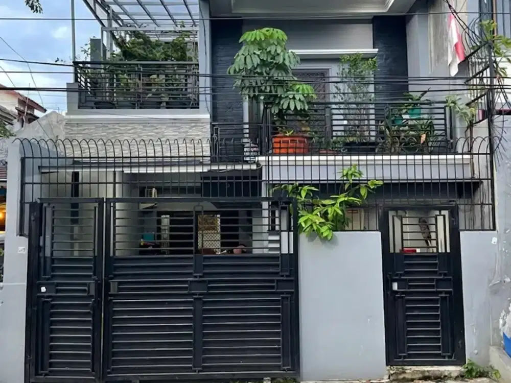 Rumah Bagus 3 Lantai Furnished di Sunter
