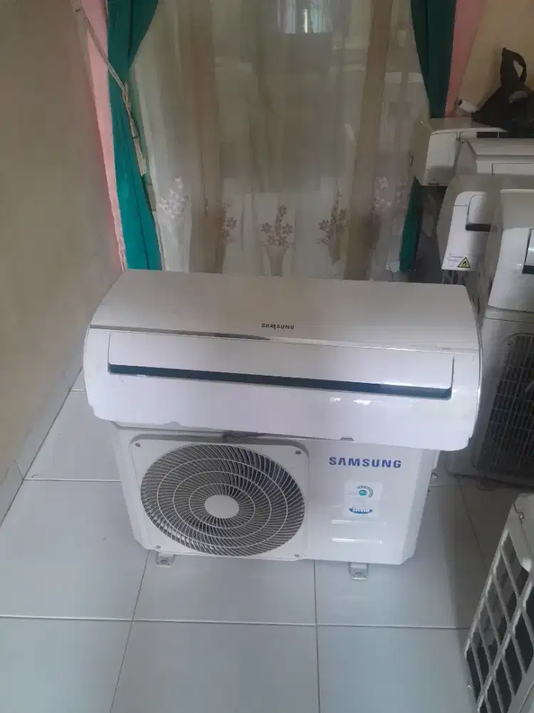 Ready ac berbagai merek dari 1/2 PK sampai 2 pk kondisi like new