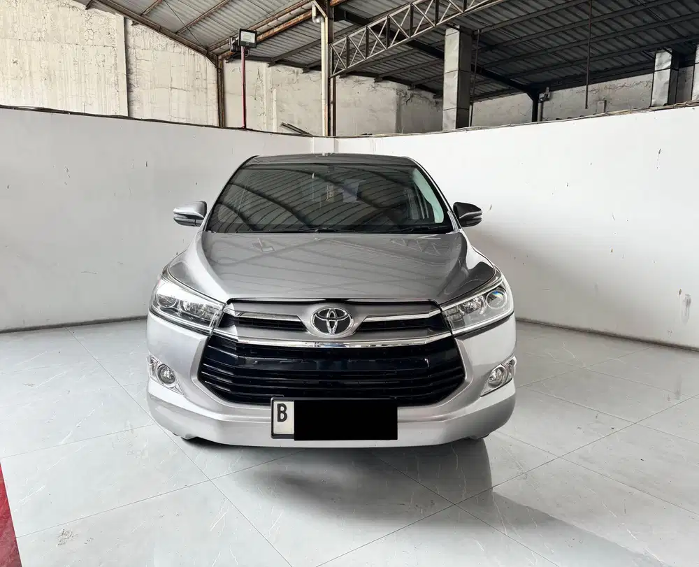 Toyota Innova V 2.0 bensin At