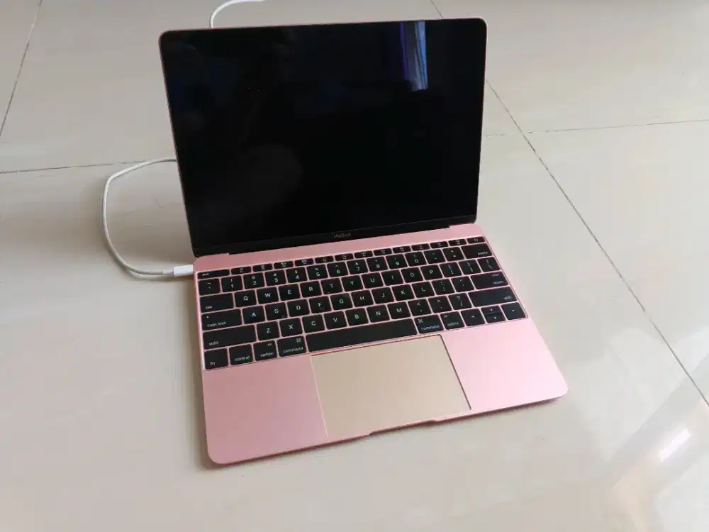 Macbook air retina 12 matot
