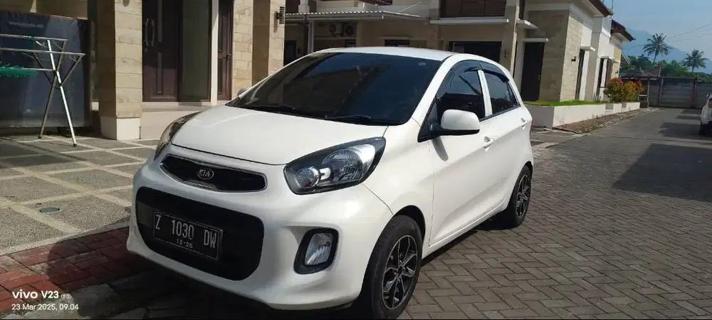 DIJUAL : KIA PICANTO 1.2 2016 MT