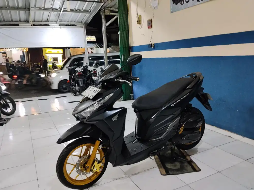 (jual) Honda Vario led old 150cc 2017 siap pakai