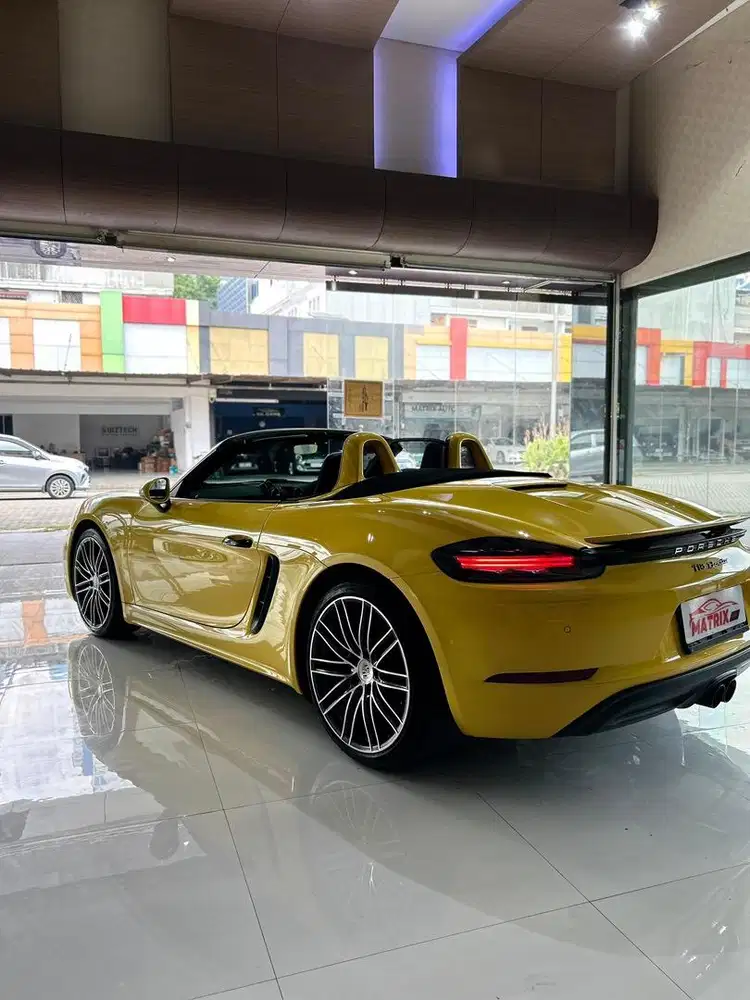 Porsche Boxster 718 2021 nik 2020
