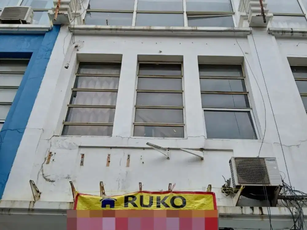 Ruko Gandeng Dijual Dekat Mall dan Hotel