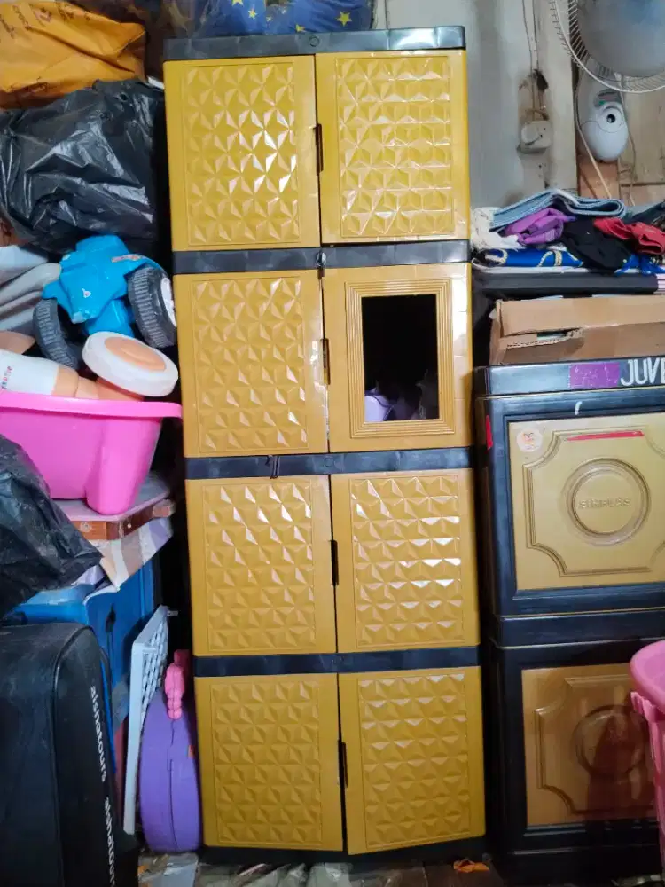 Lemari plastik 4susun