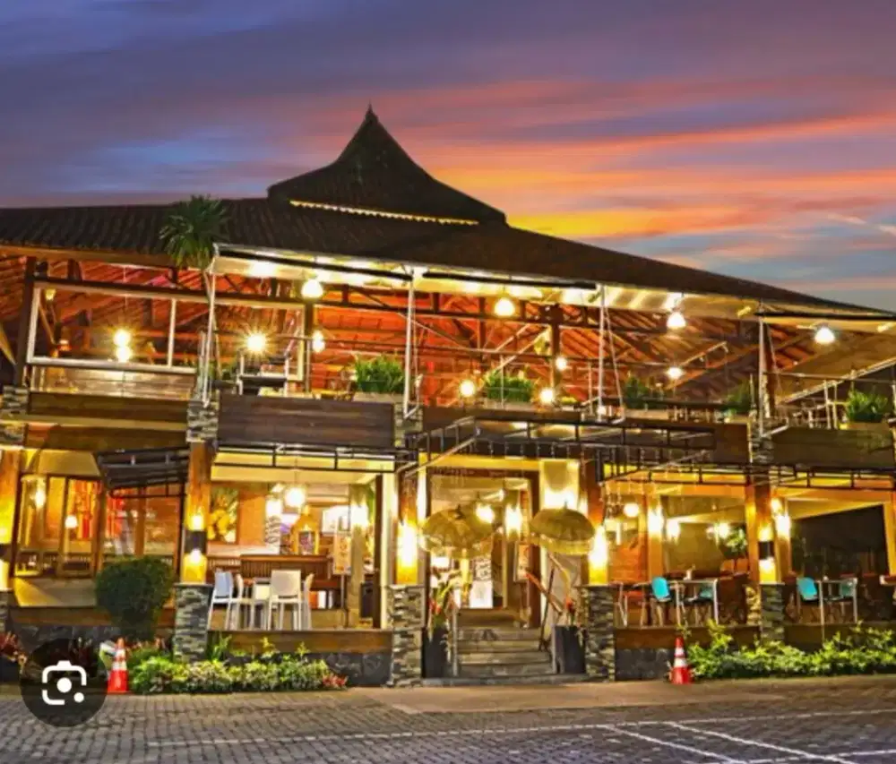 Jalan utama Pajajaran komersial