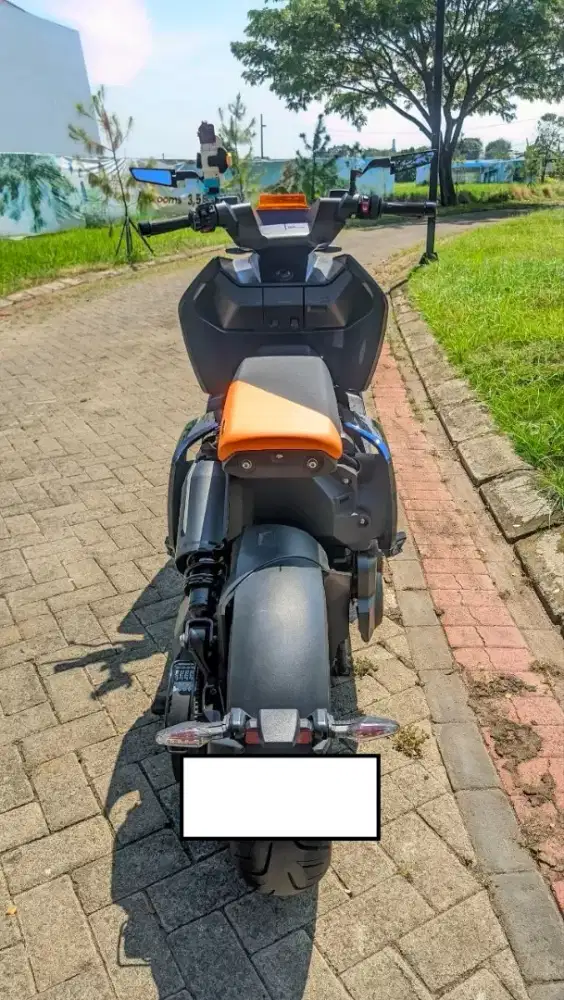 Motor BMW matic listrik CE04