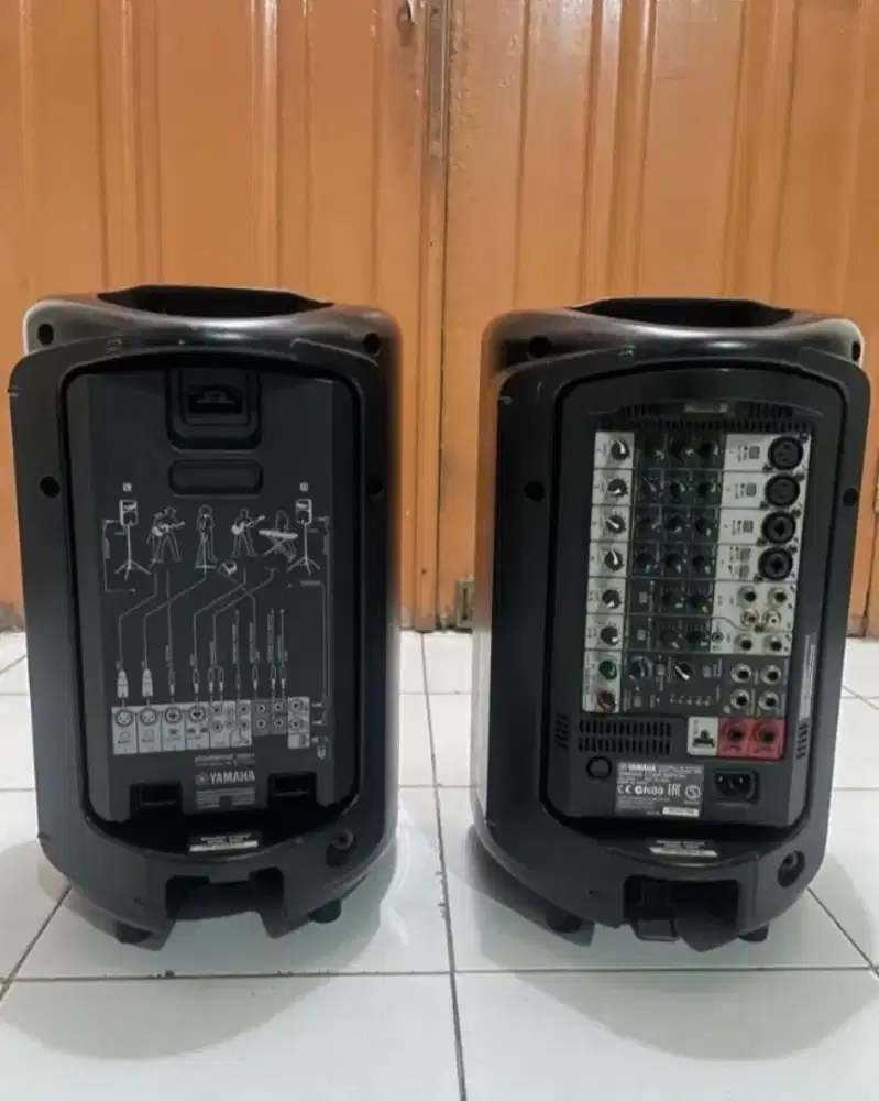 Yamaha Stagepass 400i Portable Powered PA System