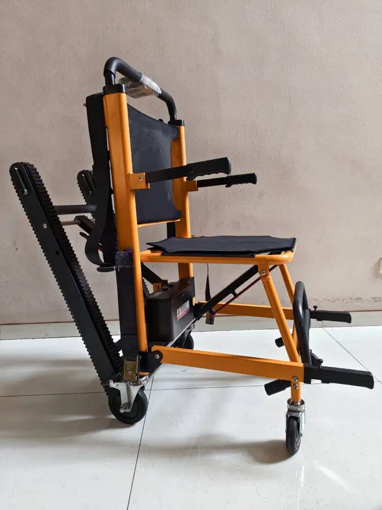 Electric Stair Climbing Wheelchair (Robin) - Baru