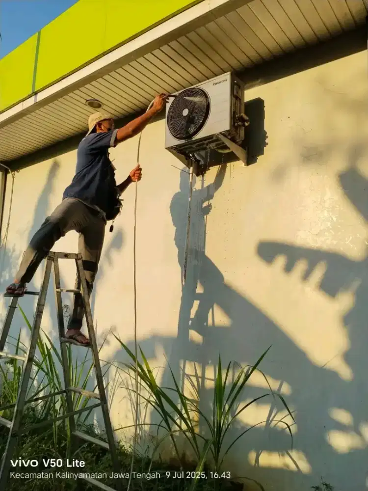 Jasa perbaikan ac service ac tambah freon dan bongkar pasang ac