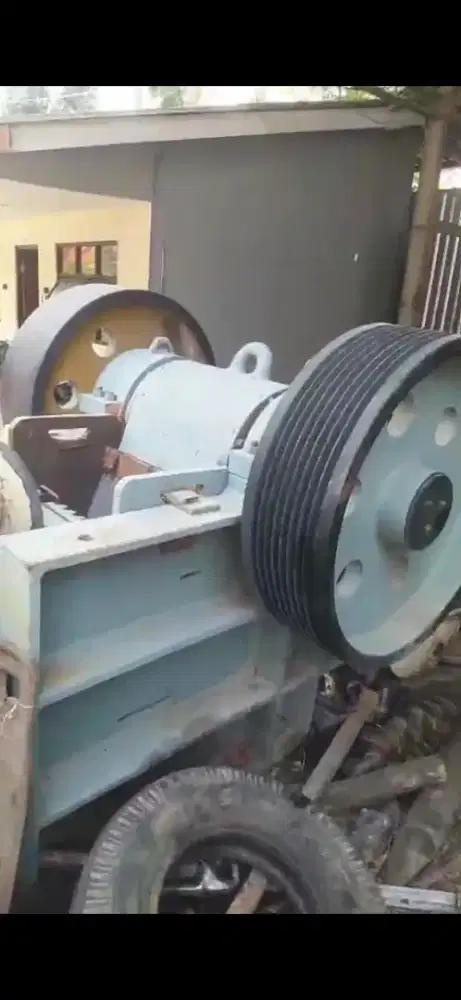 Stone crusher komplit