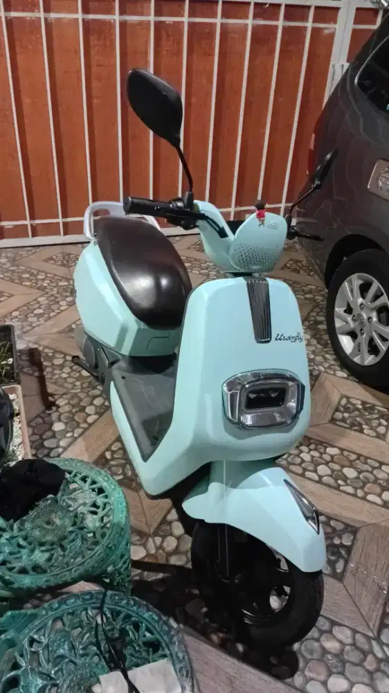 Sepeda listrik Uwinfly T75 tahun 2025