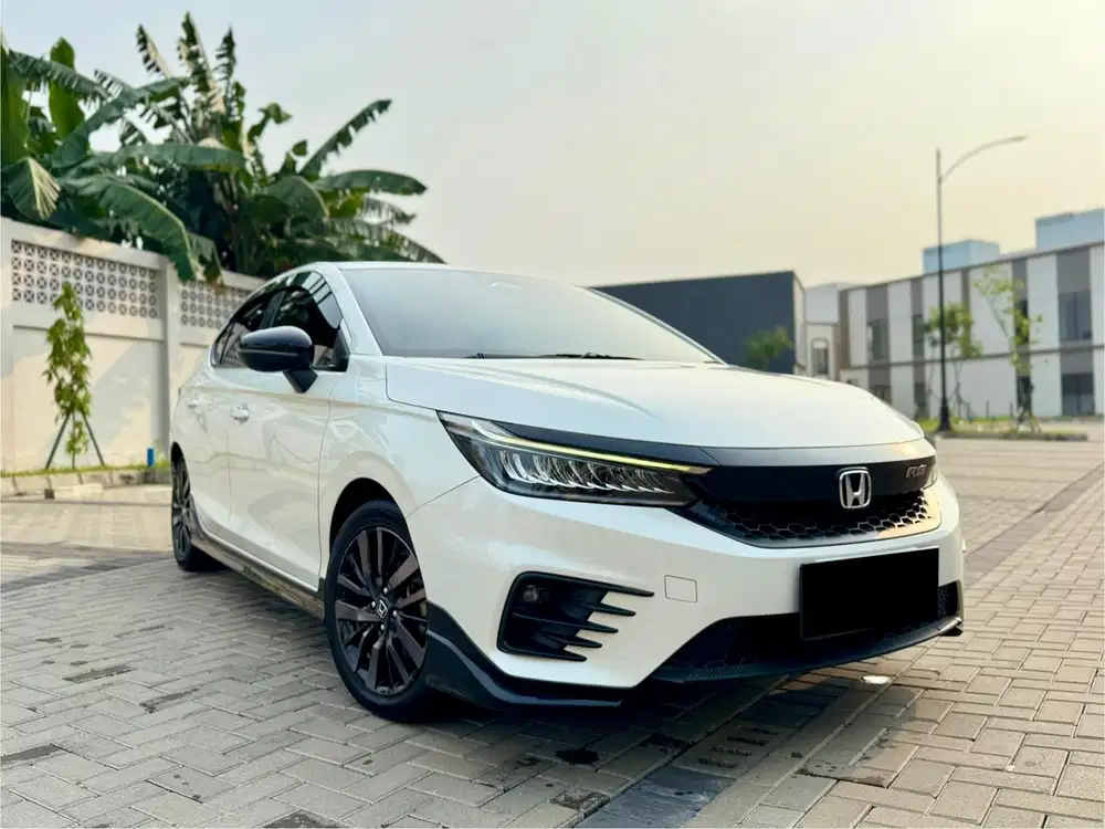 (KM 37 RIBU) Honda City Hatchback RS SENSING Putih 2023 LIKE NEW