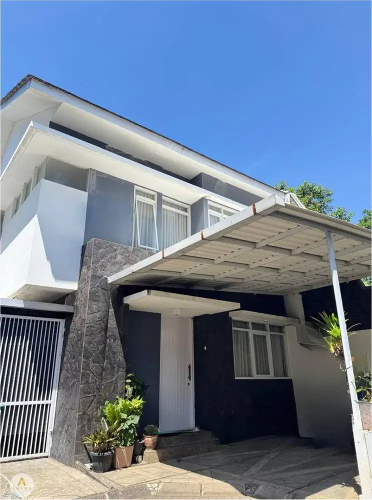 Rumah Mewah Siap Huni di Cigadung Arah Dago Pakar Bandung