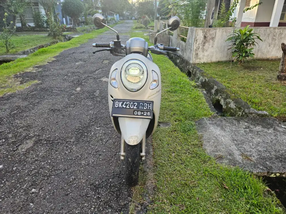 DIJUAL SCOOPY 2021