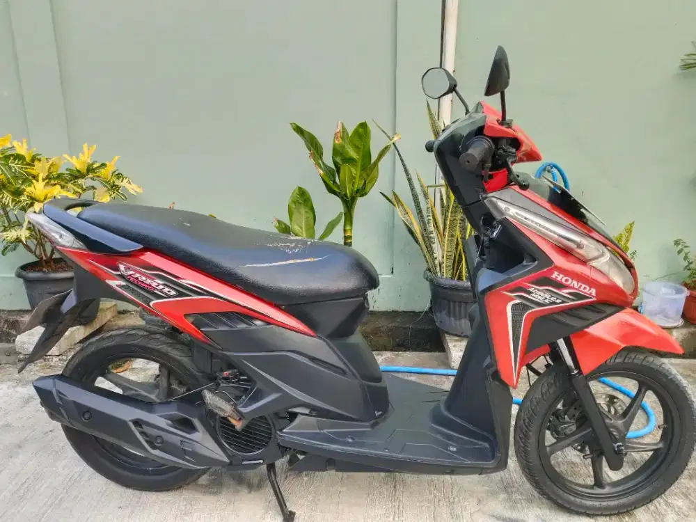 Honda Vario techno tahun 2011 mesin halus pajak hidup siap pakai