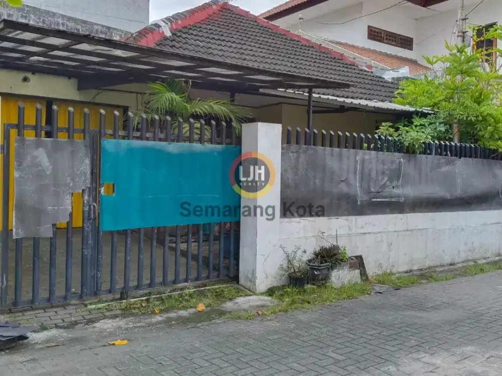 Rumah siap huni di jalan Anggrek