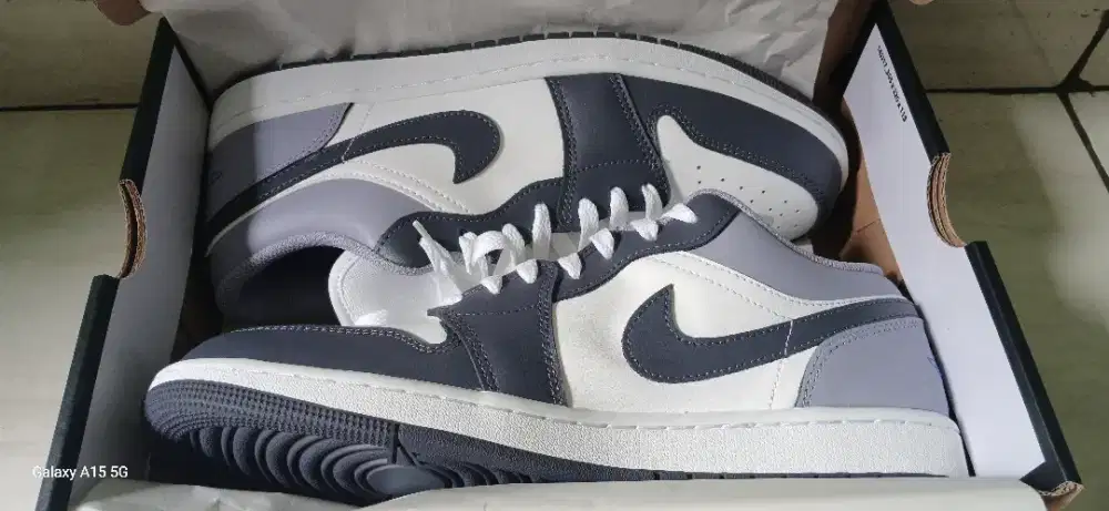 Nike Air Jordan 1 low (Indigo haze) original 1000%