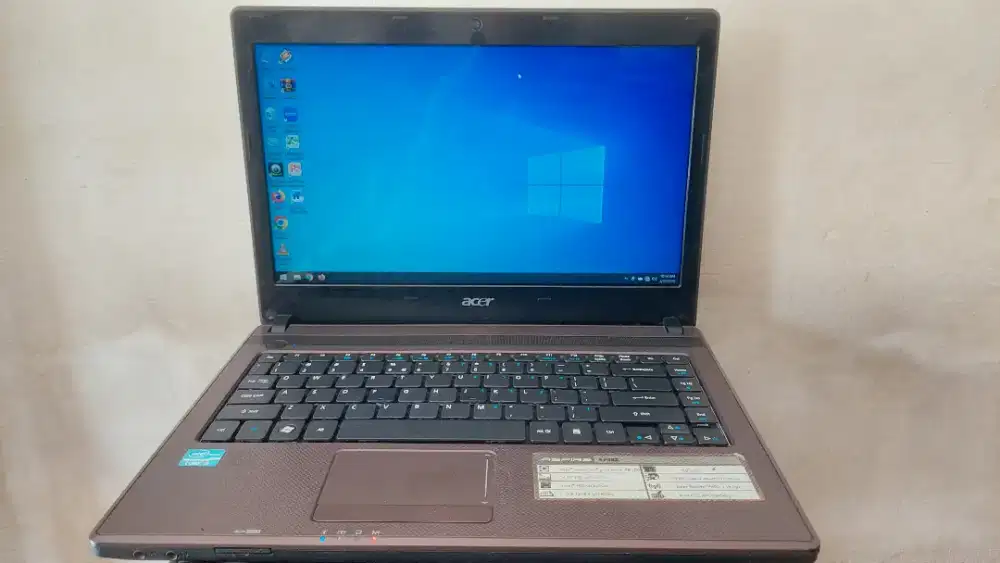 JUAL LAPTOP ACER ASPIRE 4738 INTEL CORE I3 M380 RAM4GB HDD500GBGARANSI